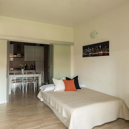 Sirmione Confort Easy Bagian luar foto